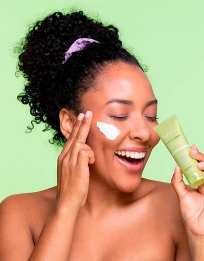 𝗥𝘂𝗯𝘆 𝗥𝗼𝘀𝗲 Facial Exfoliating Mask Cream 50 G