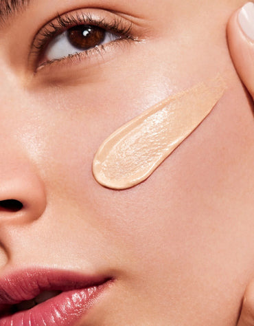 𝗗𝗮𝗹𝗶 Sunscreen SPF 50 Hyaluronic Acid & Niacinamide 50 ML