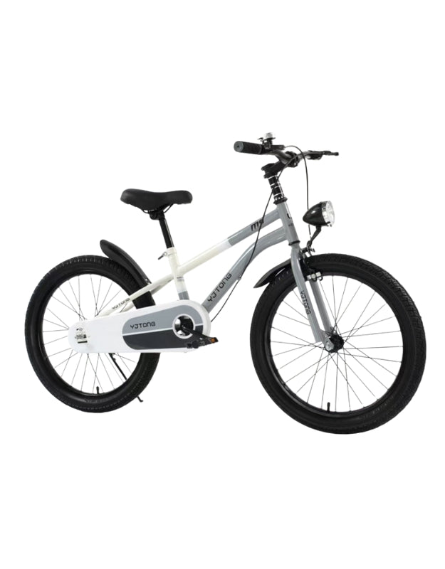 Children's bike with brake caliper disc brake and stabilisers, featuring front light and protective chain cover