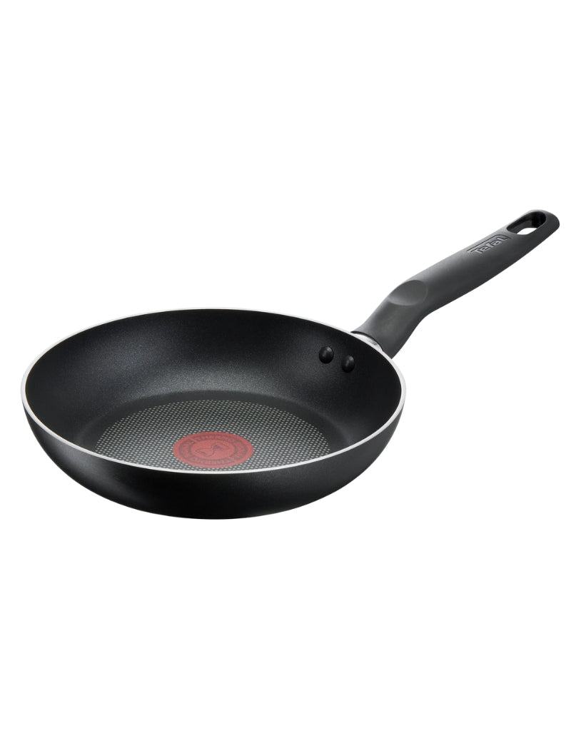 Tefal titanium non-stick frying pan – Thermo-Signal heat indicator and ergonomic handle