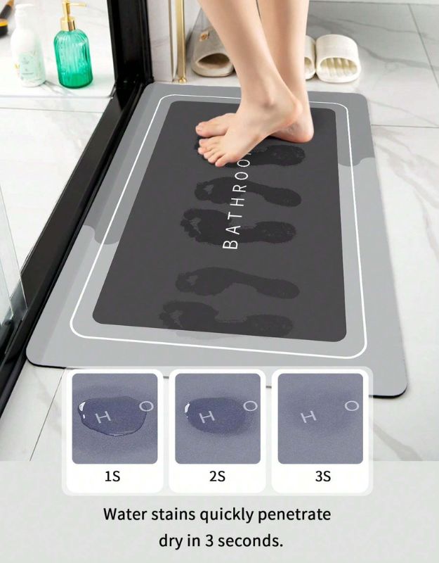 Anti-slip bathroom carpet with water absorption which water stains quickly penetrate dry in 3 seconds.